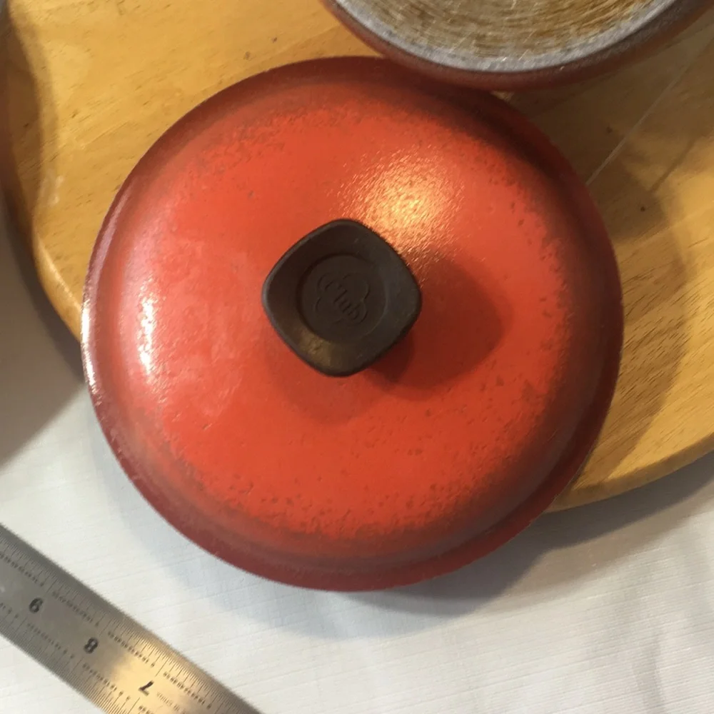 Club vintage cast aluminum red saucepan with lid.